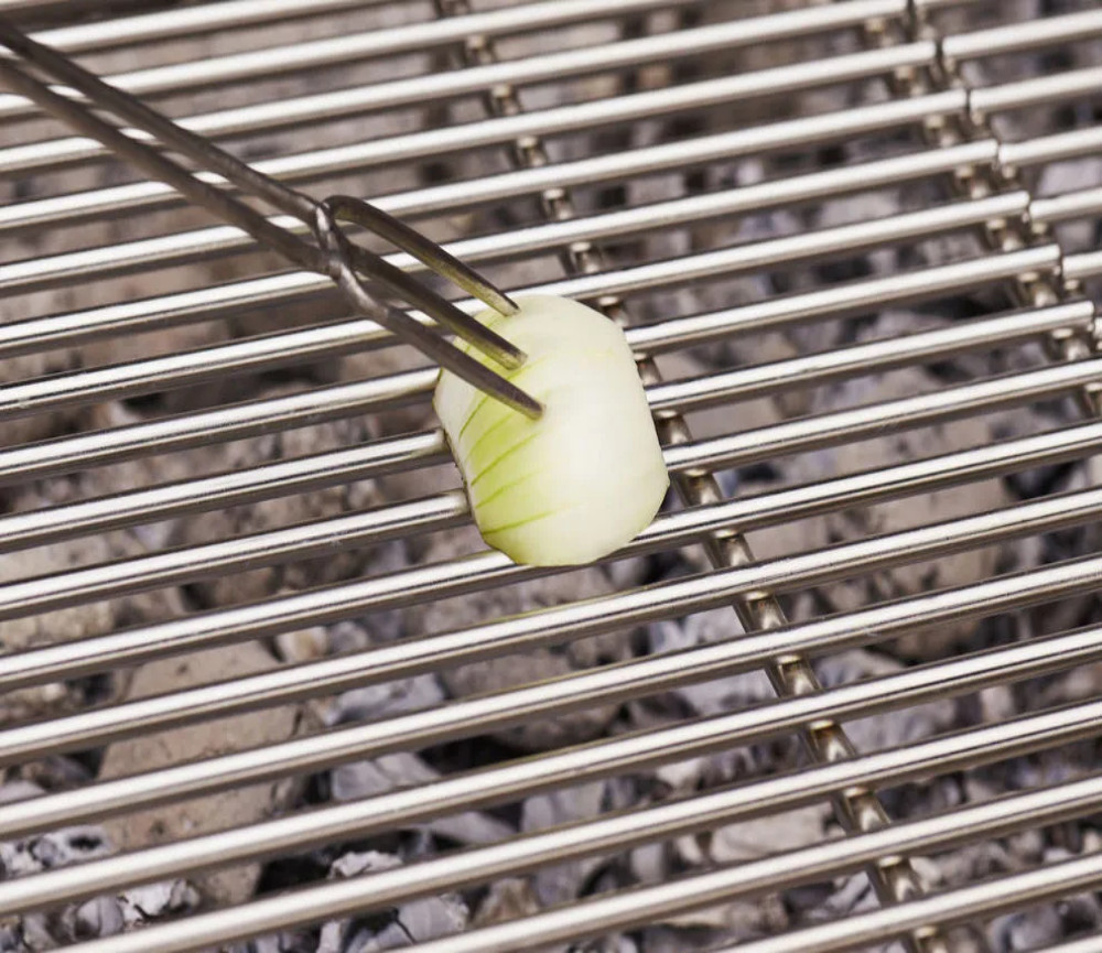 Using an onion as a cleaner