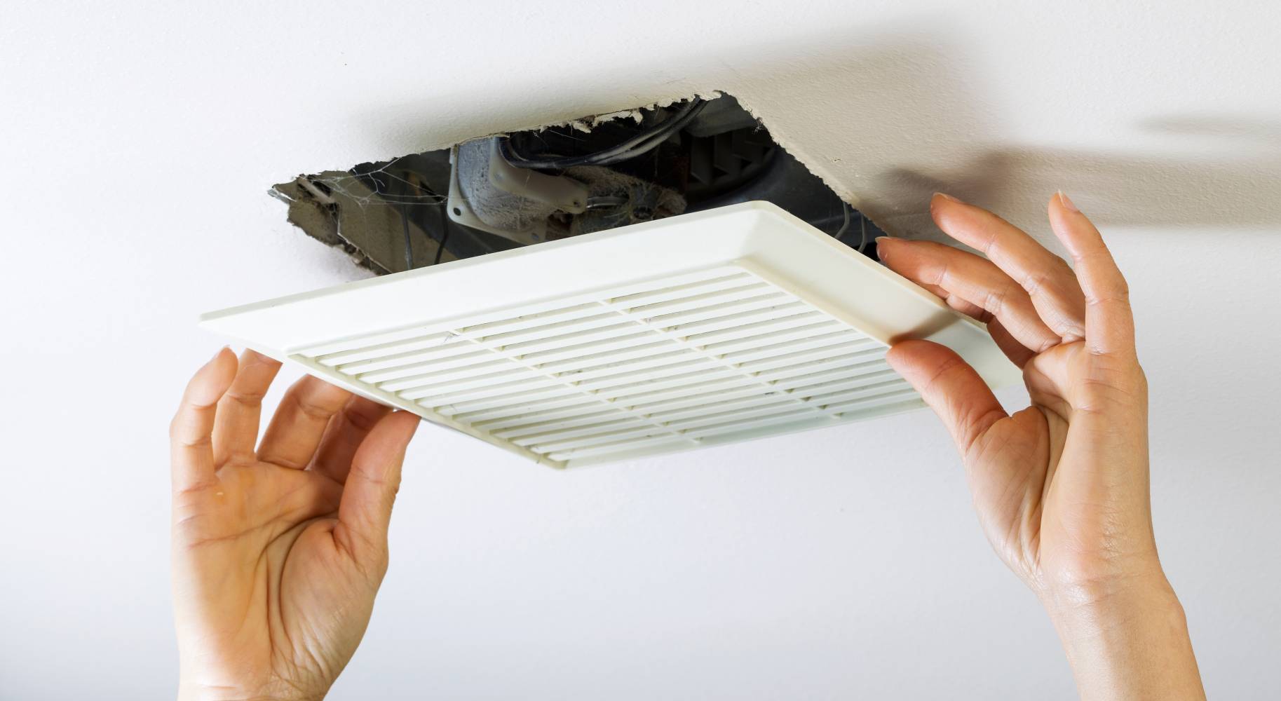 Bathroom extractor fan cleaning tips