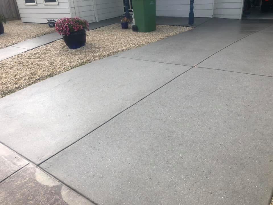 Driveway pressure cleaning service in Adelaide